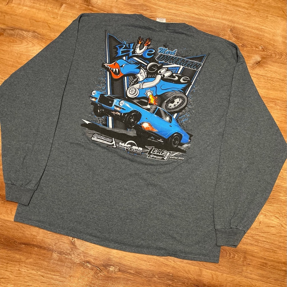 Graphic tee